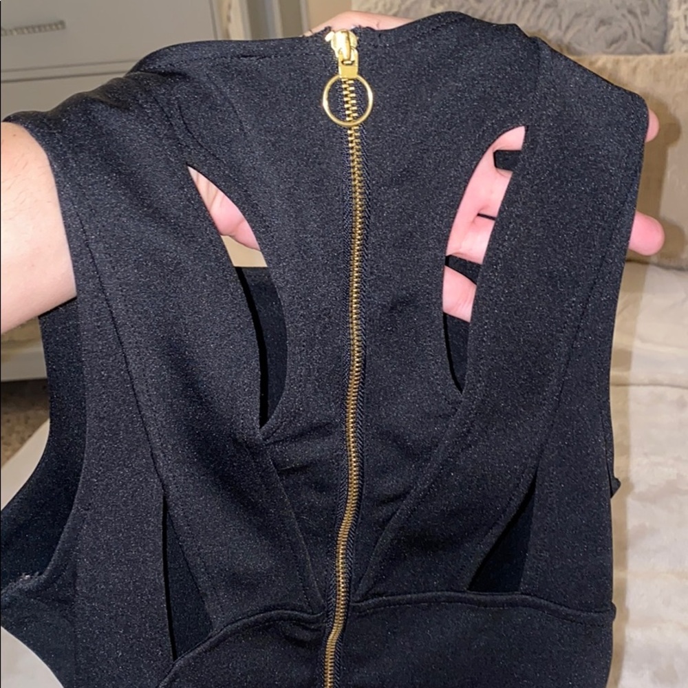Express Cropped Top - Picture 4 of 4